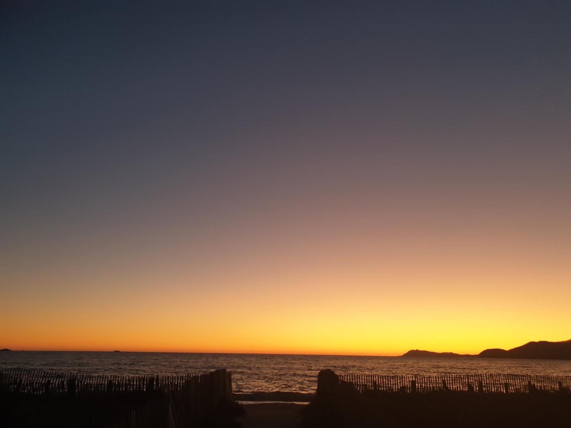 Le Studio De Giens Hyeres Phòng bức ảnh